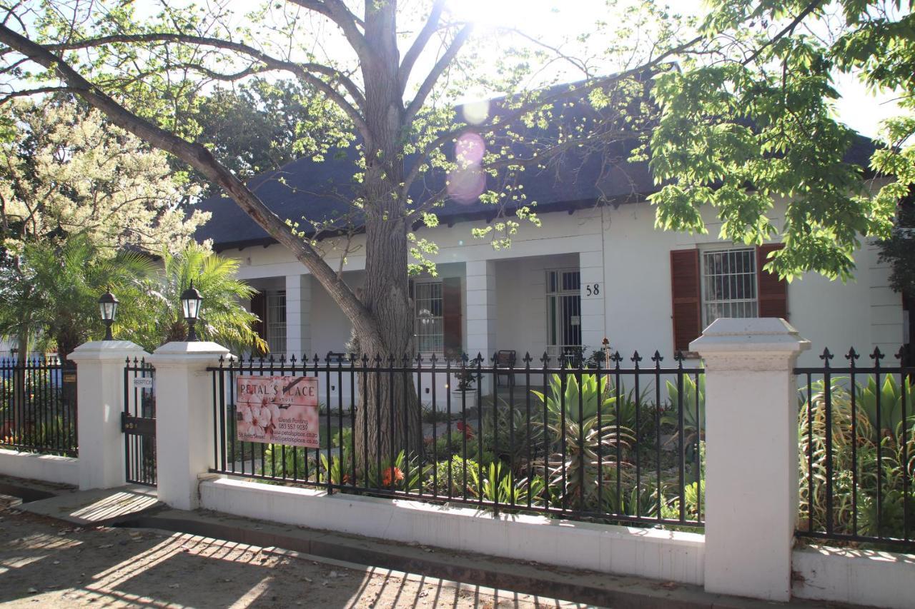 Petal'S Place Robertson Exterior foto